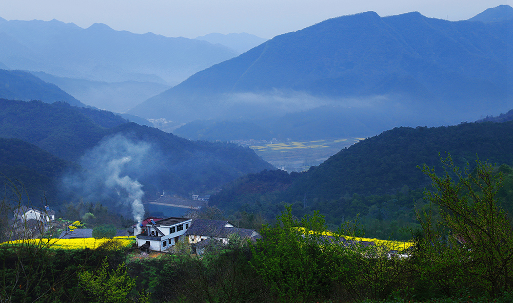 作品名称:山村烟云 拍摄地点:石台县横渡镇高山村1img_7719.jpg
