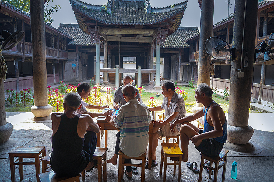 《村民生活》组照