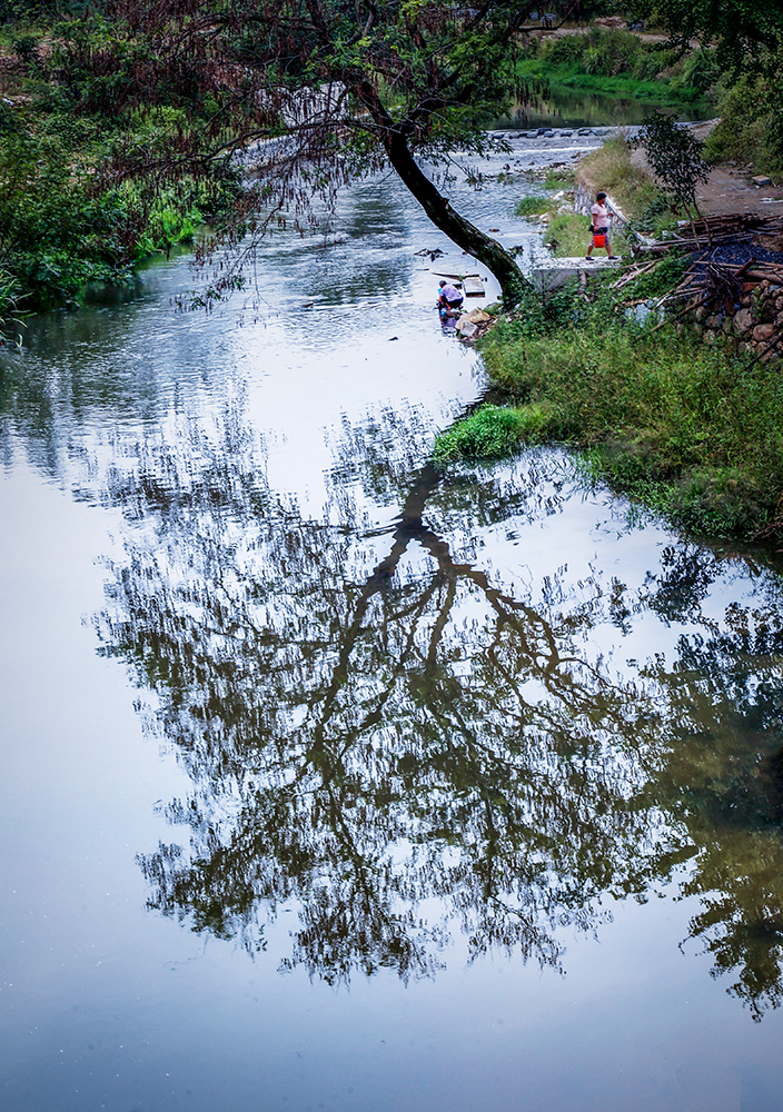 河水清清故乡情