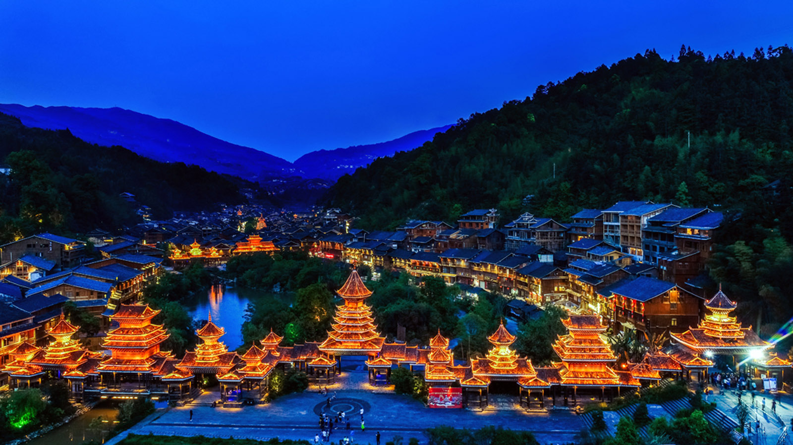 侗寨夜色,摄于贵州肇兴侗寨.jpg