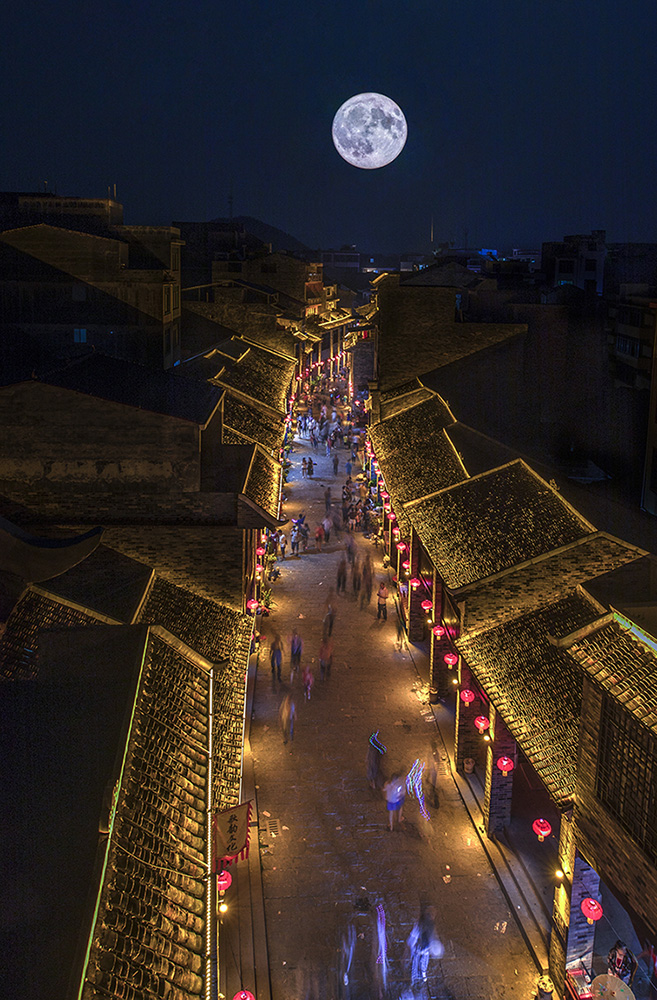 9.24.广西怀远古镇的中秋节.