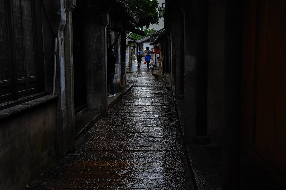 雨巷(摄于千灯古镇)