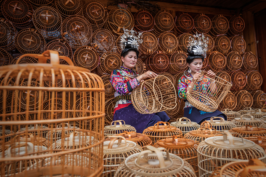 《卡拉鸟笼村》——胡洁2016年6月26日摄于贵州省丹寨县卡.