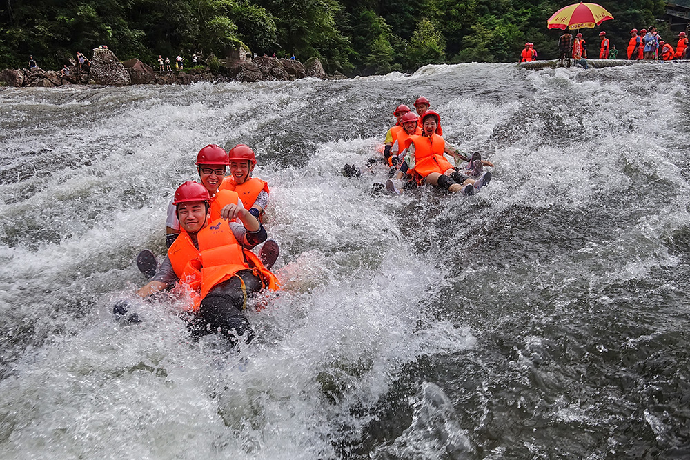 漂--摄于屏南白水洋
