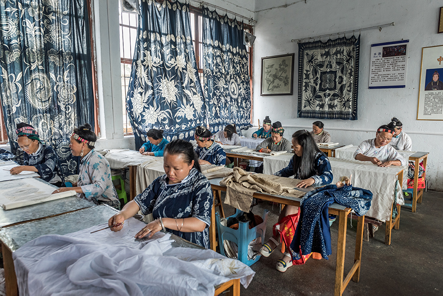 《蜡染之乡》——2016年6月26日摄于贵州省丹寨县-南靖土楼杯"中国