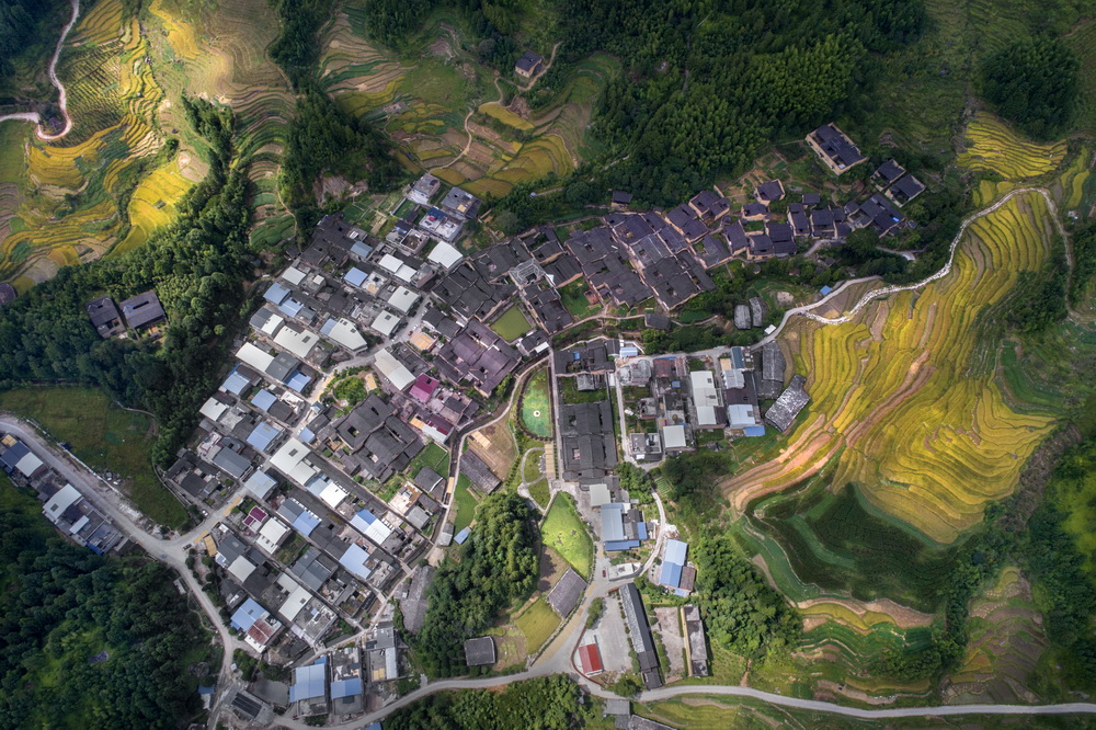 《鸟瞰前洋传统村落》17年10月1日摄于福建省古田县卓洋乡前洋村.jpg