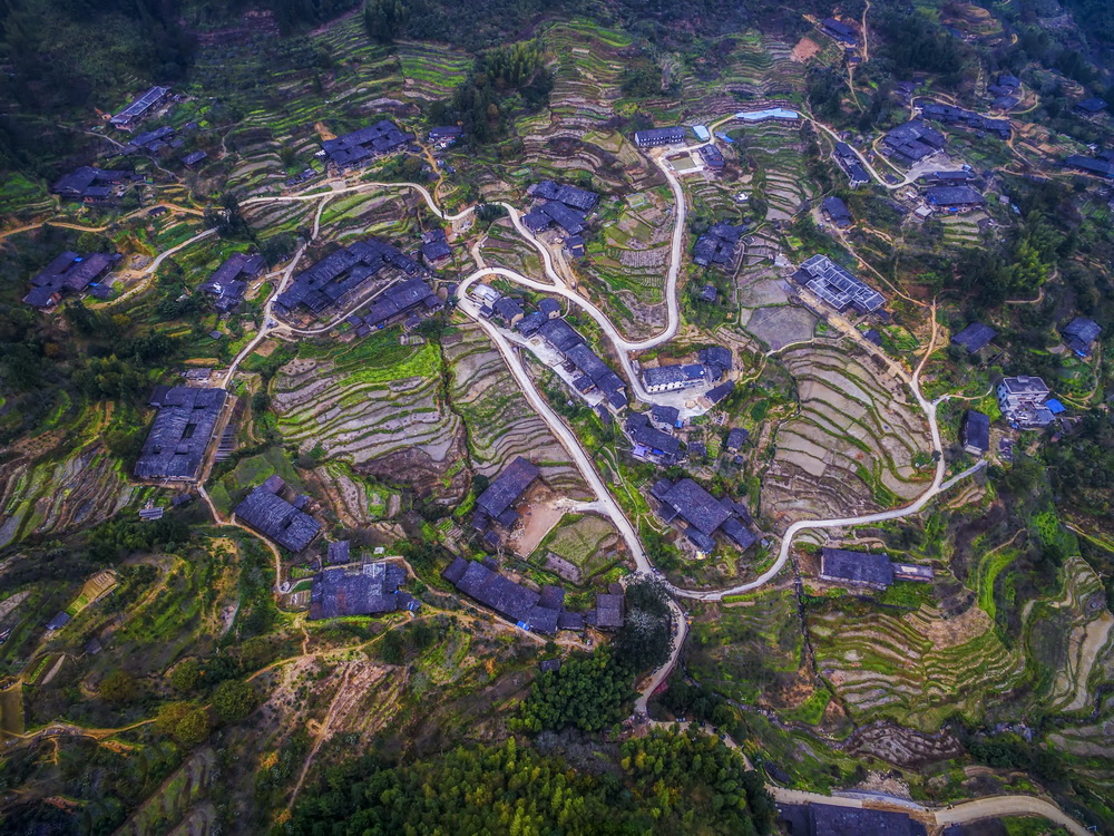 《山寨传统村落》