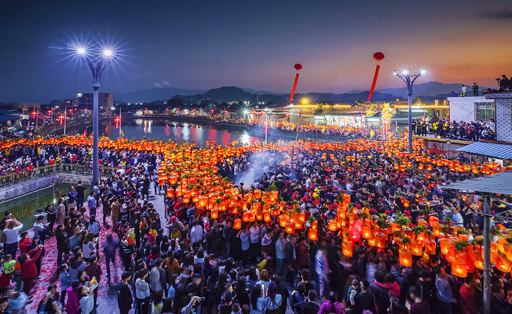 2018年3月元宵摄于普宁县大长陇村.