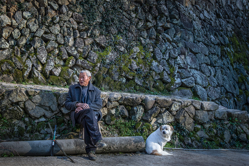 《张望》-南靖土楼杯"中国传统村落"全国摄影大展投稿区-大众摄影网