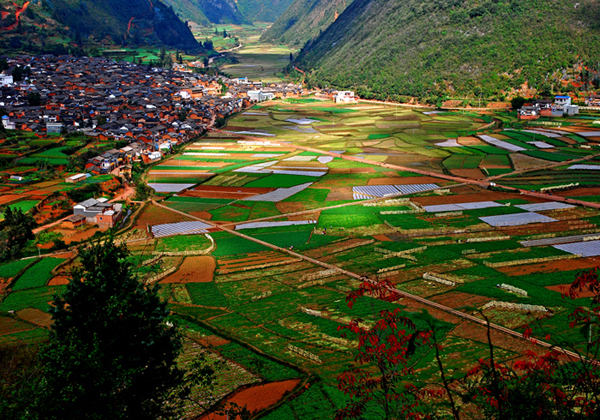 可云超2010年12月摄于石屏县龙朋镇旧寨村对面山.