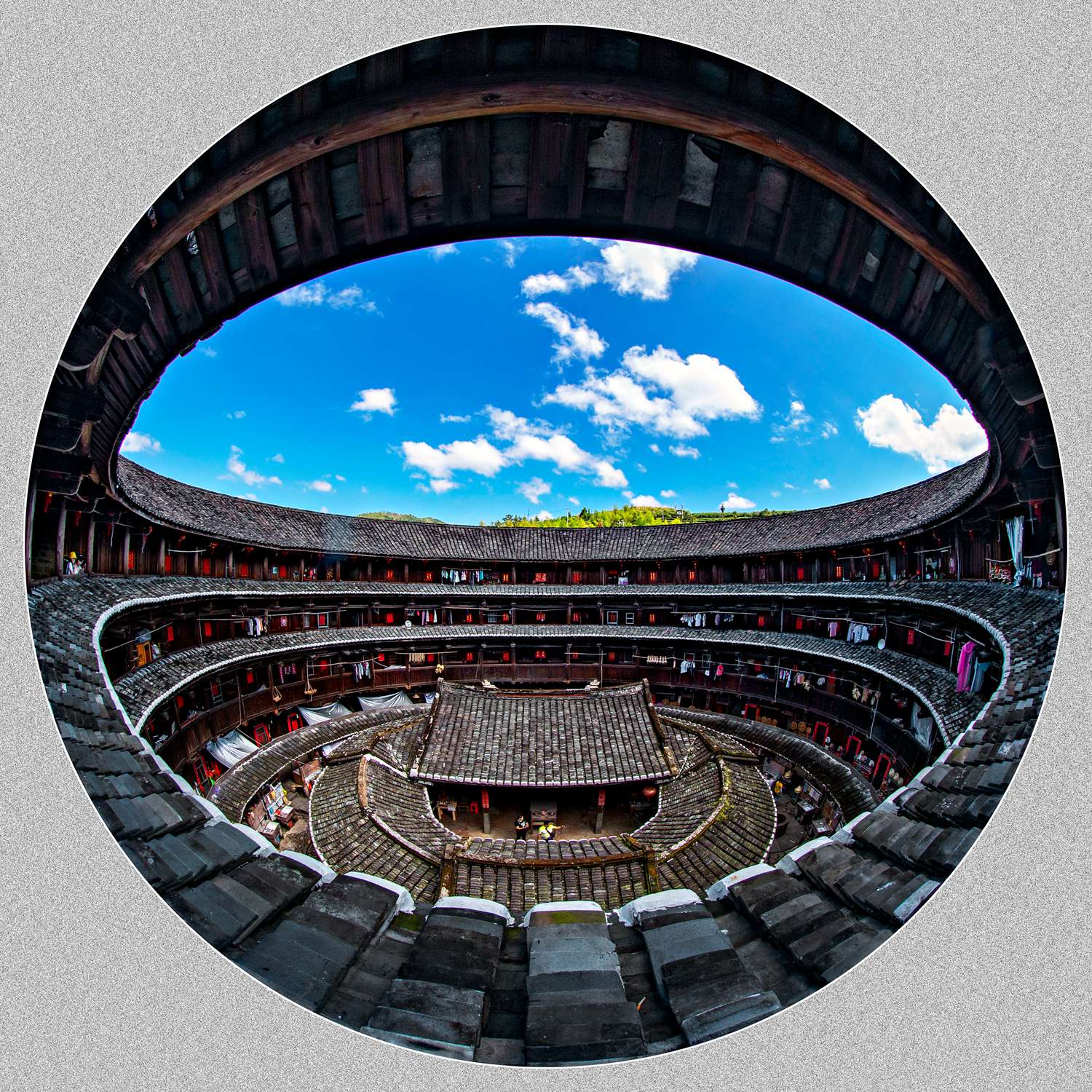 《土楼天地(1-4)》——缪福森 摄