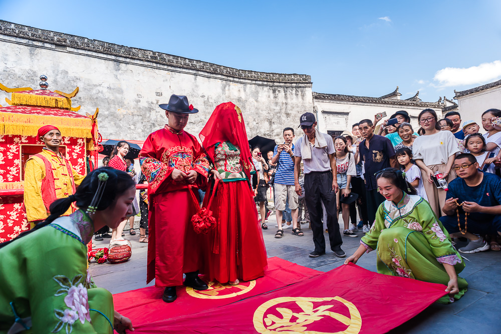 古镇的传统婚礼