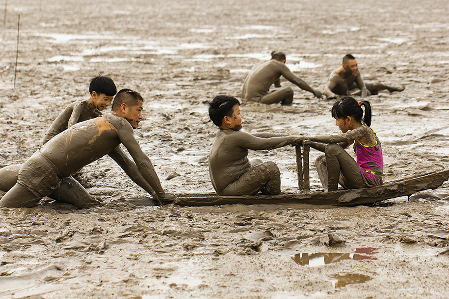快乐泥巴节(组照)