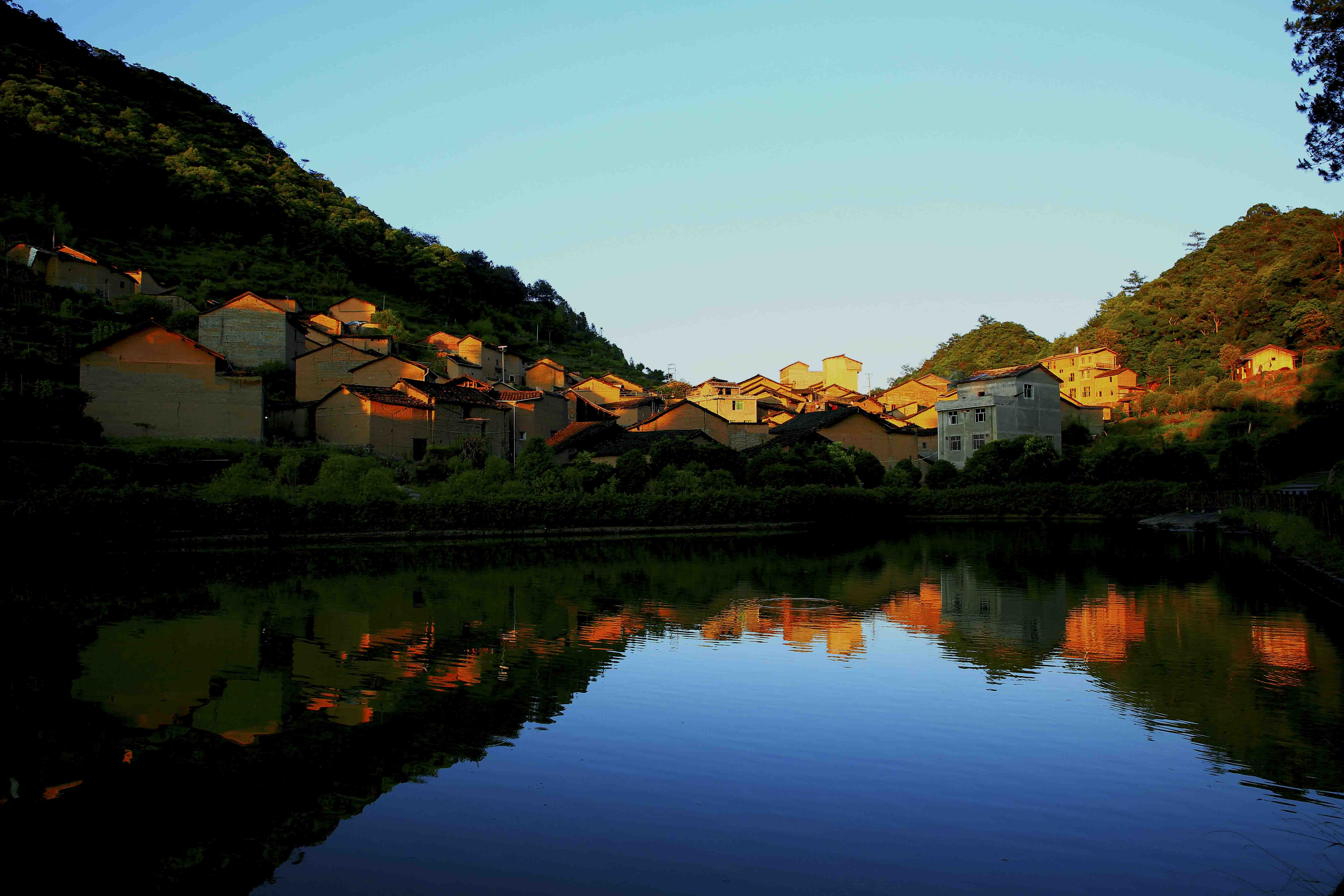 《陈峭村》(周宁县陈峭村)