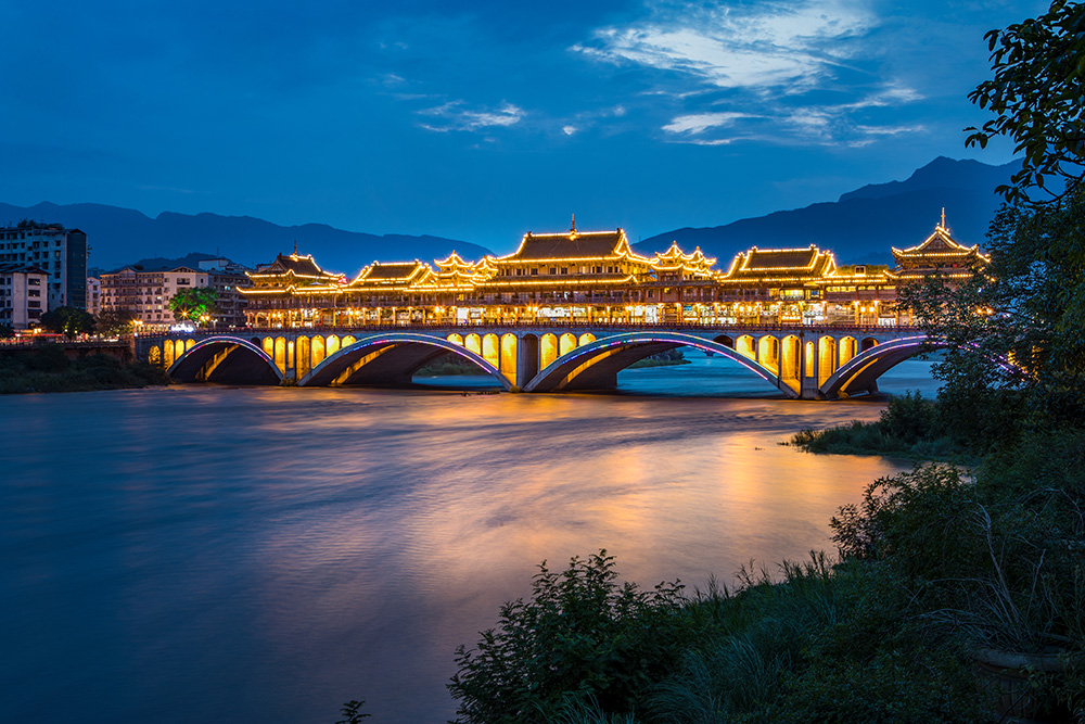 【夜色雅州廊桥】