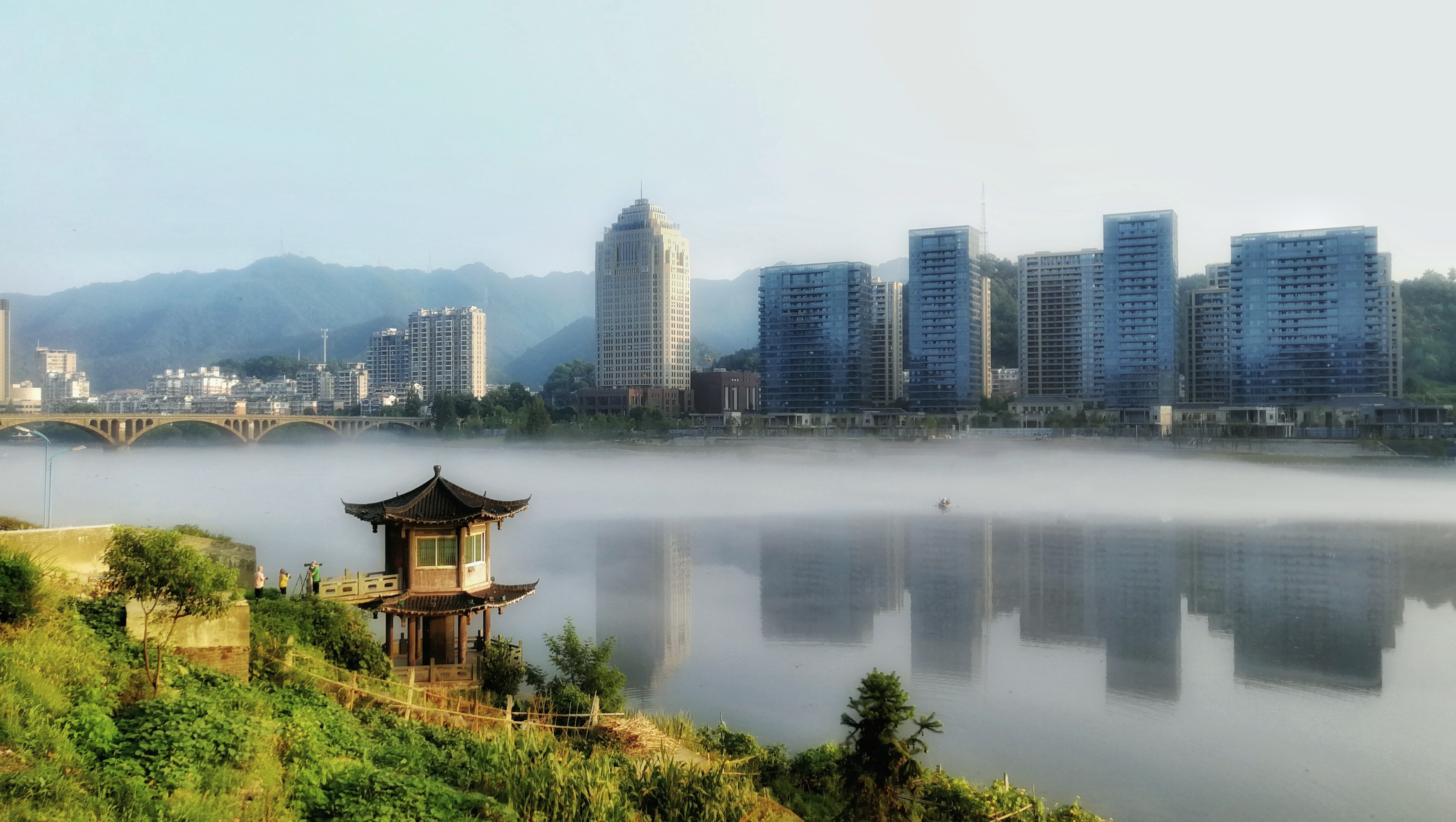 《清晨的新安江》-"大美建德 水墨新安江"全国摄影大展手机拍摄作品