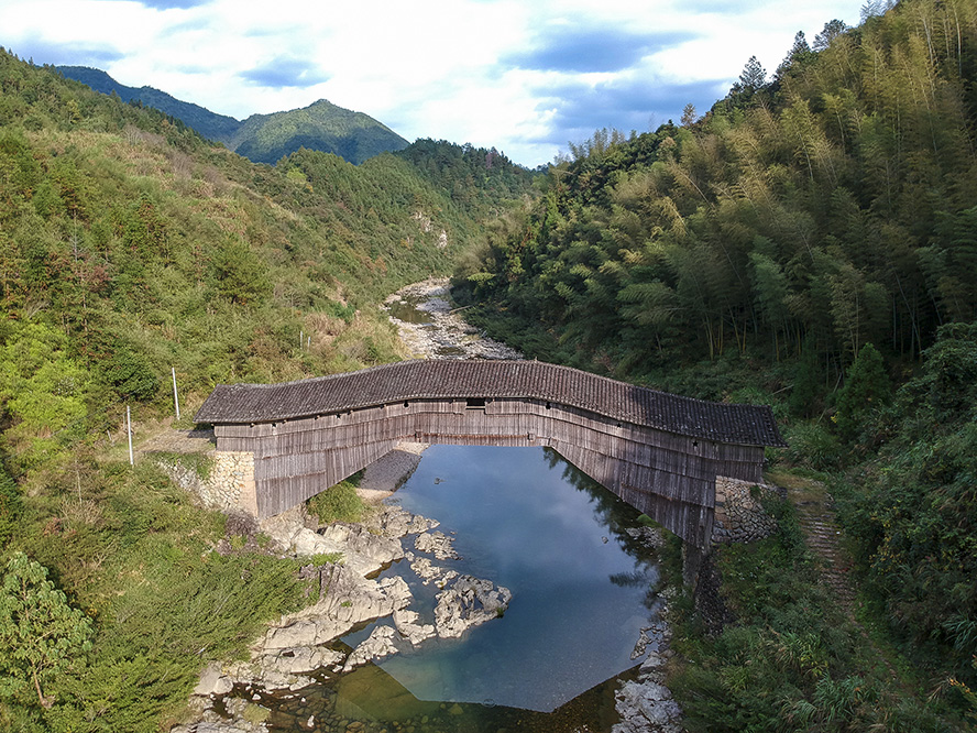 组照《红军桥》