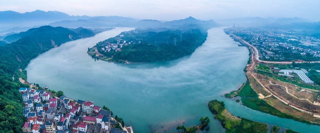 俯瞰新安江