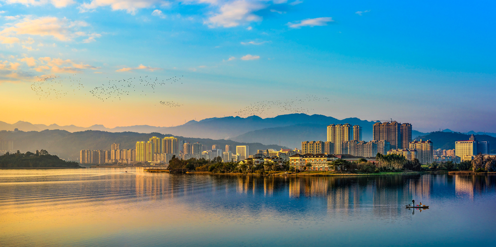 《湖光山色》 2017.1.2 摄于宁德市东湖