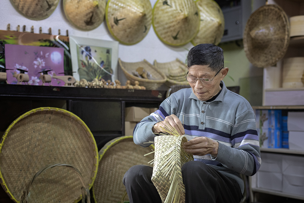 《古镇传统手艺人》