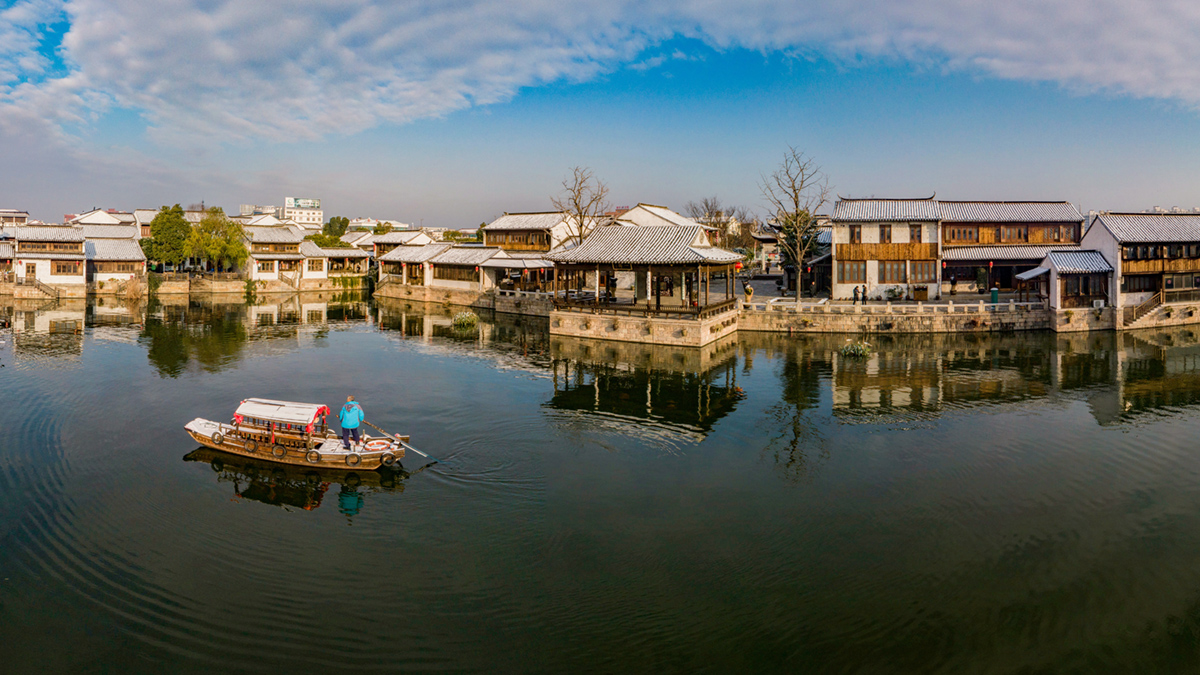 拍摄于无锡市鹅湖镇