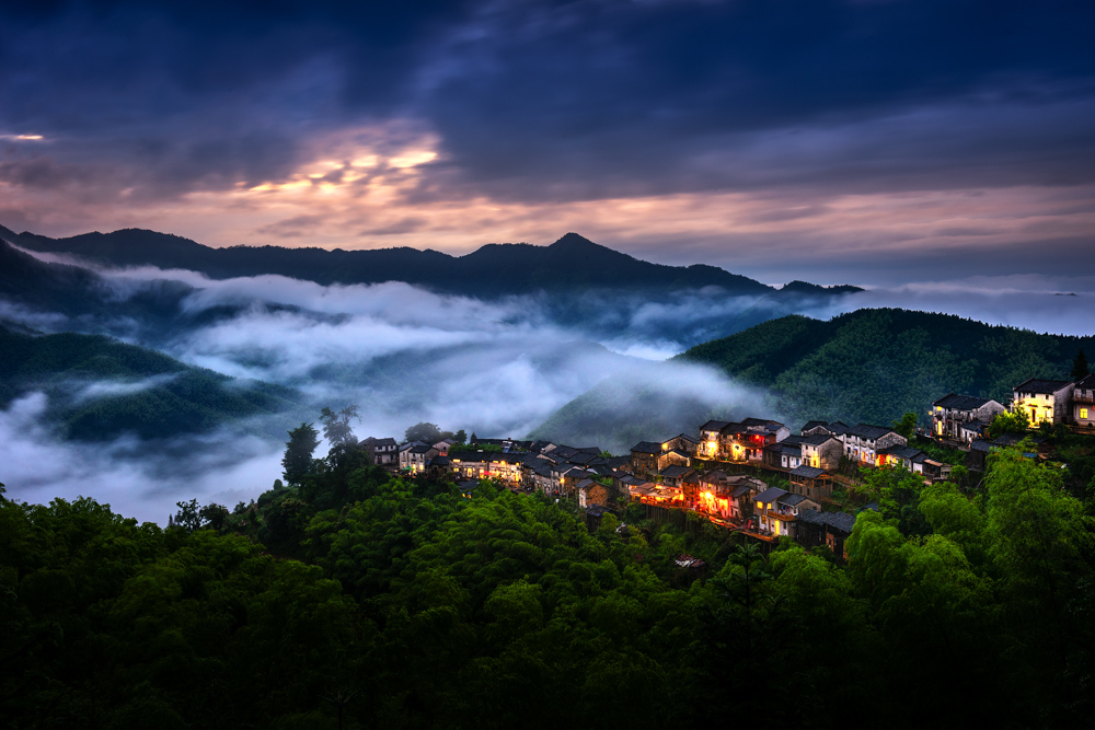 霞光映照木梨硔