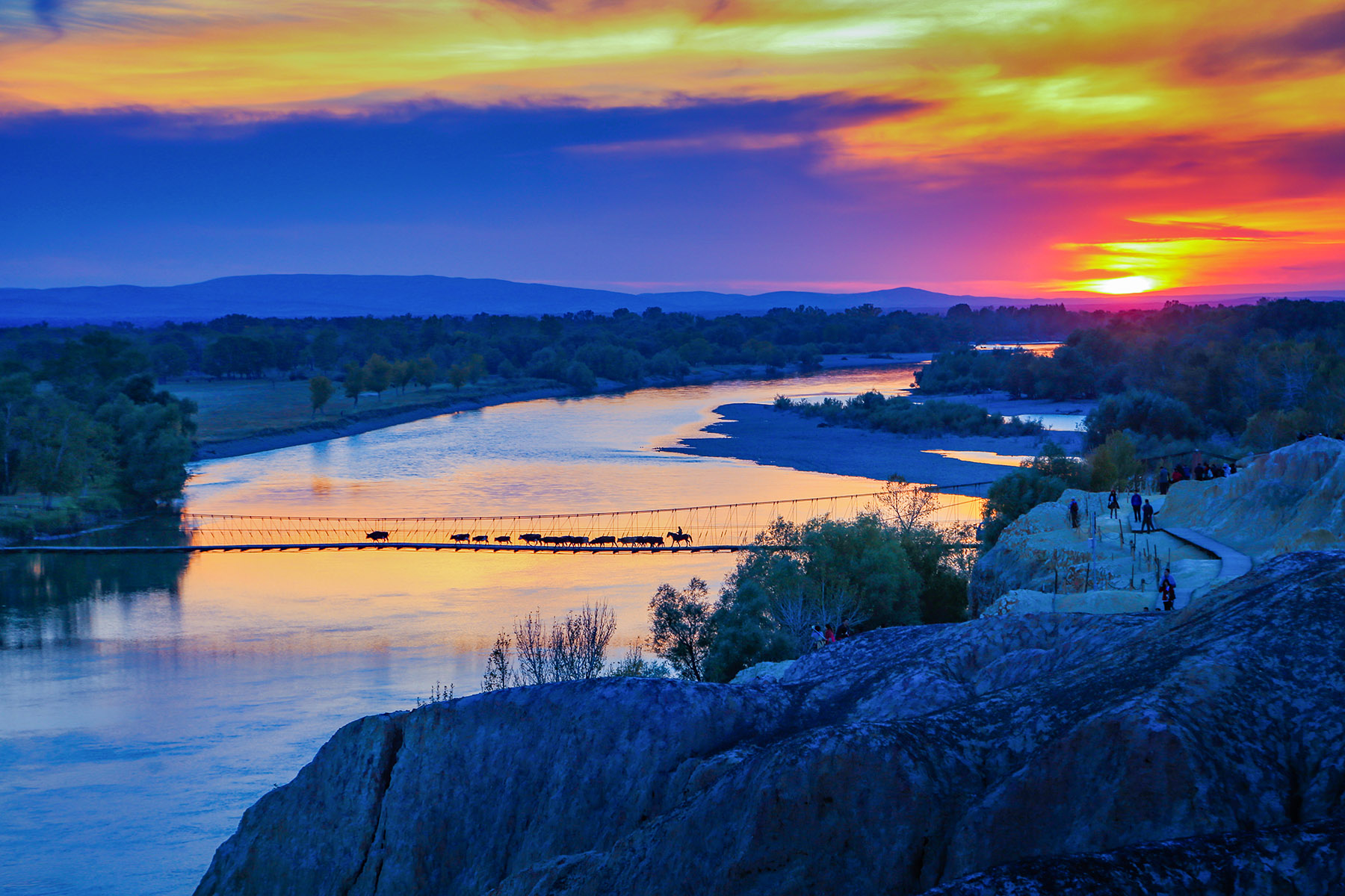 五彩滩大漠日落