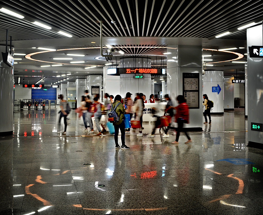 aa07--dsc_1545长沙地铁五一广场换乘中心一瞥.jpg