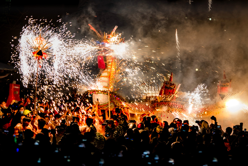 梅州丰顺埔寨烧火龙