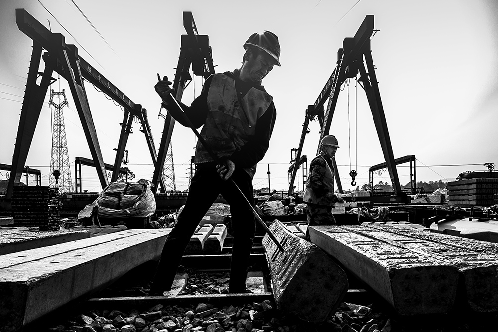 蒙华铁路建设者