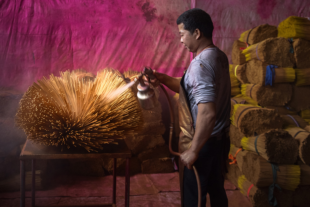 《篾香古法制作》组照