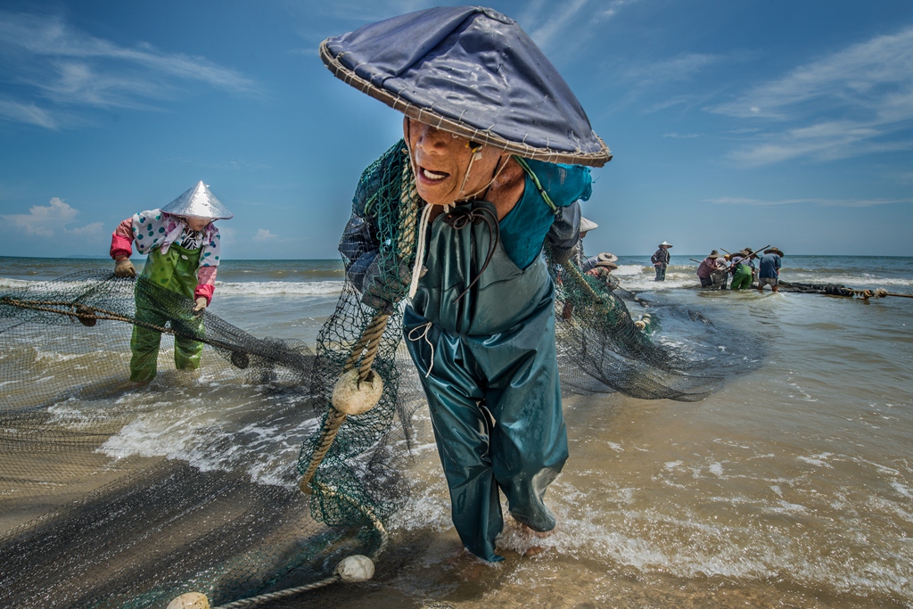 强 于 2019-3-31 23:33 编辑  中国广东省茂名市电白沿海地区的渔民