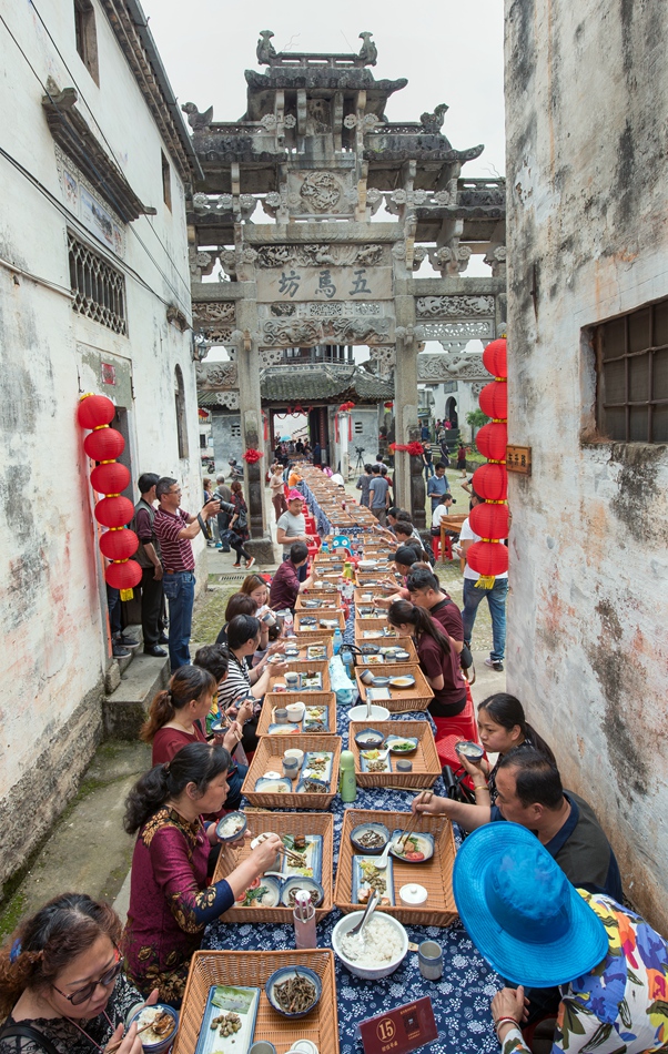 影赛专区 69 中国徽文化摄影作品征集活动投稿区 69 许村长桌宴