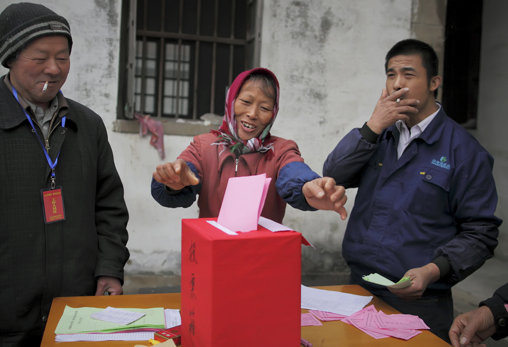 村委会无候选人民主选举(组照)