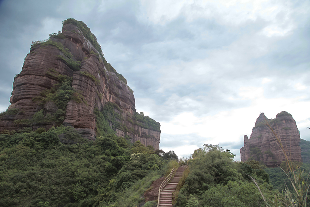 雄伟的巴寨-"丹霞山杯"第二届"善美韶关"全国摄影大展投稿区-大众摄影