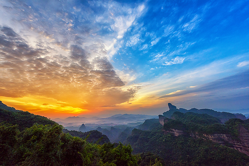《丹霞观日出》-"丹霞山杯"第二届"善美韶关"全国摄影大展投稿区-大众