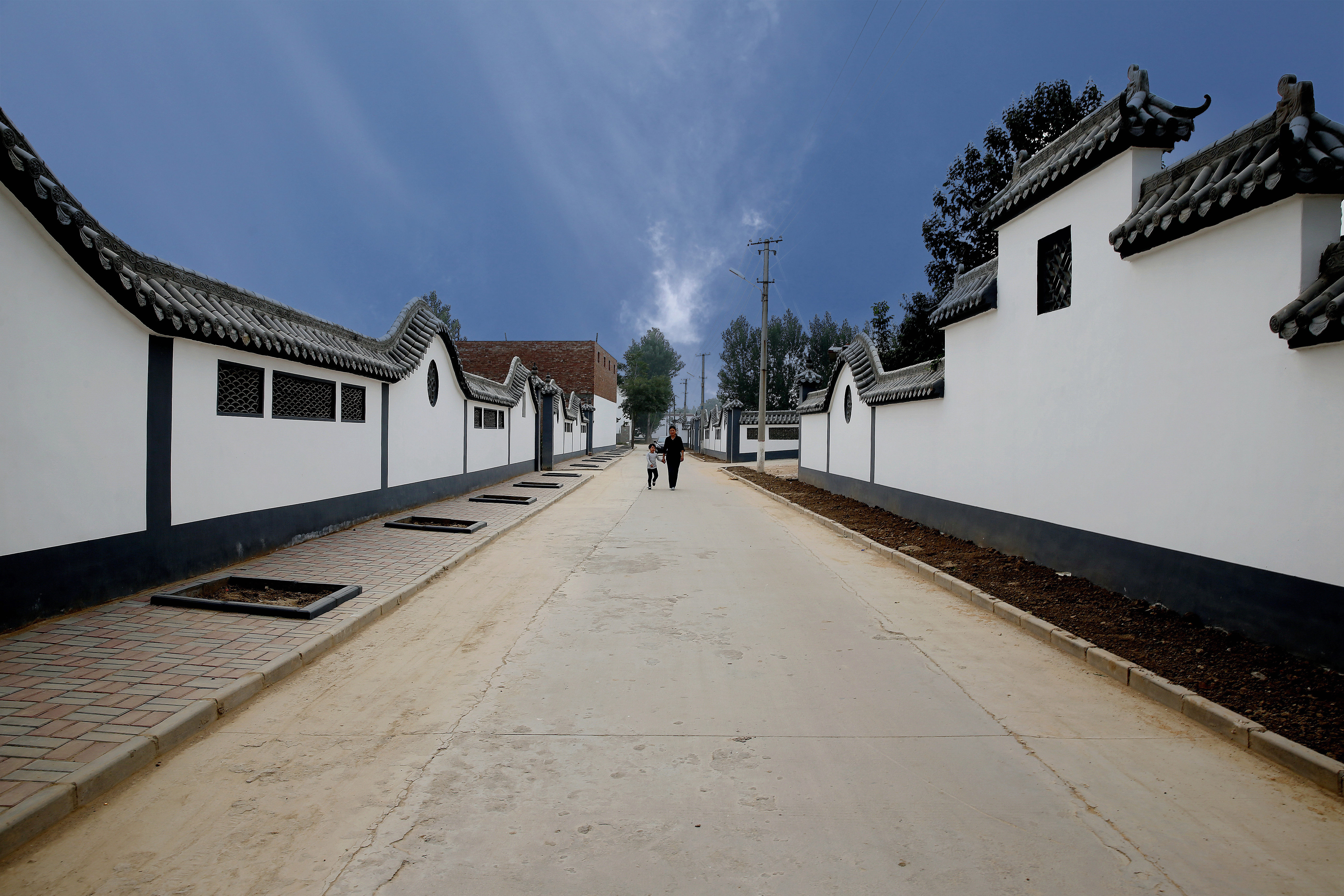 崔五杰 15512810362 任县大北东村 "徽派味"的美丽乡村 2014.9.