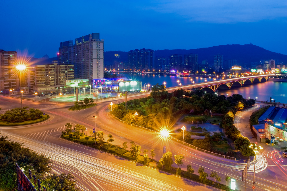 韶关北江桥桥的日与夜