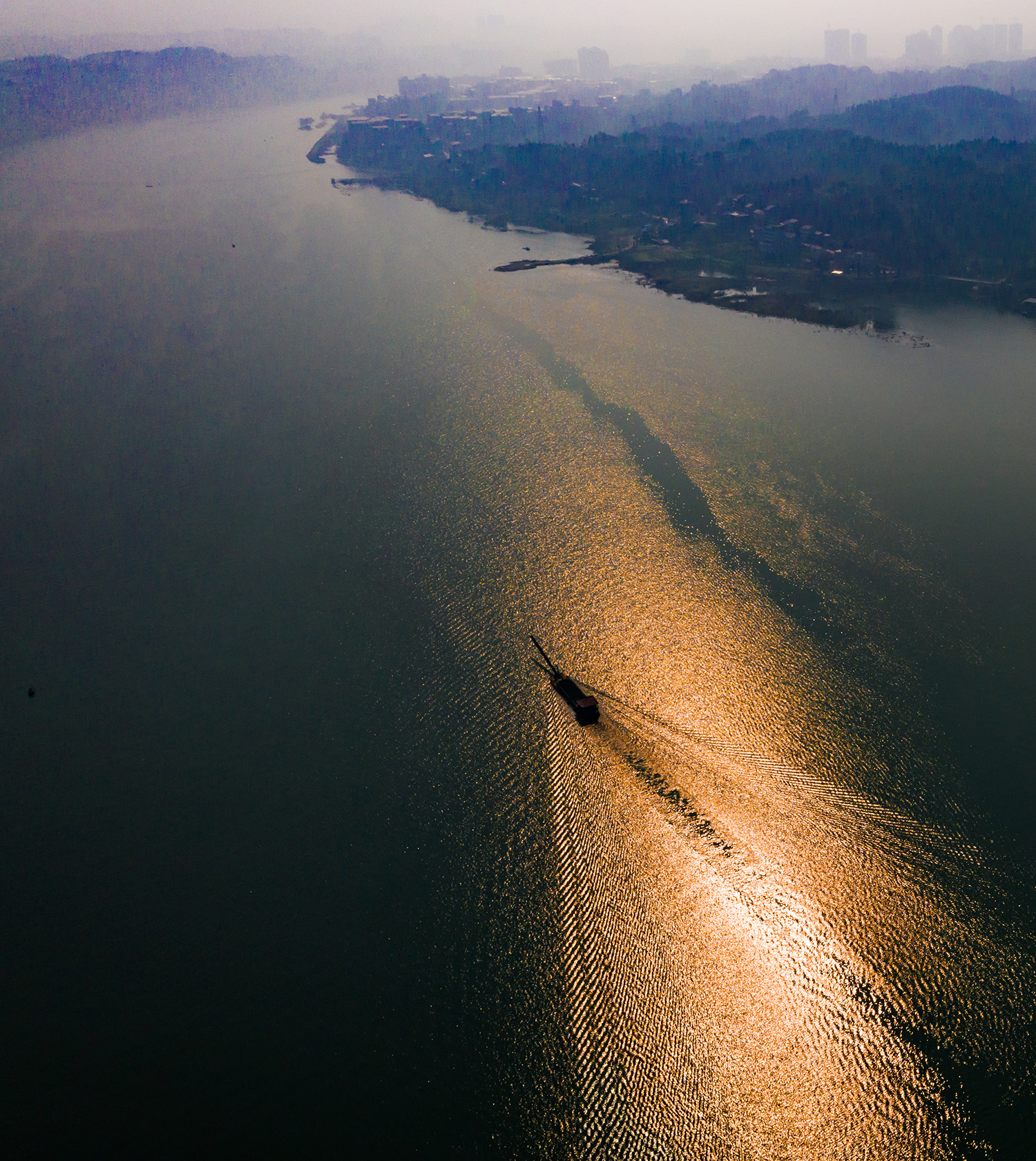 《黄金水道》2018年12月航拍于沅陵沅水河涨洲一带.