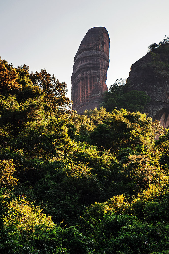 《生命之源一阳元石》2015年8月11日,拍于丹霞山景区