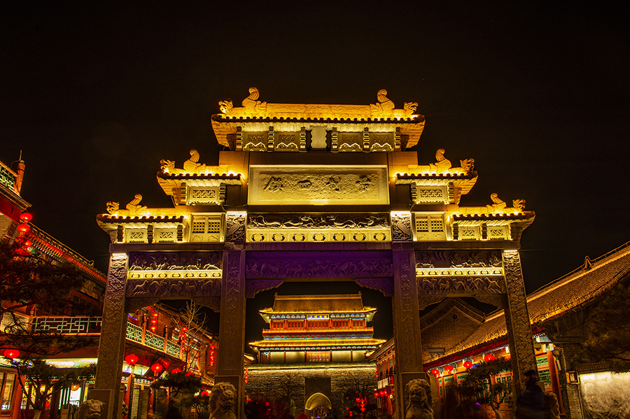 《夜色古城》冯秀岭3930370031 20190217山海关.jpg