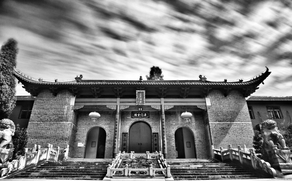 《古刹风云》,2018年9月摄于宝峰禅寺.