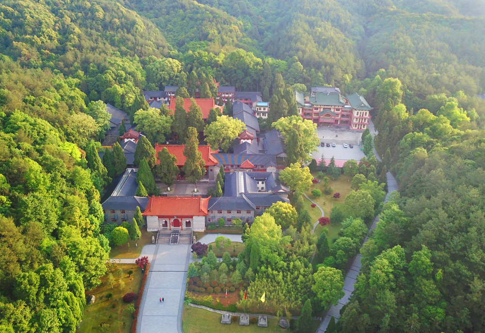 佛教胜地宝峰寺 罗亚毅 13970503003 靖安宝峰寺.jpg