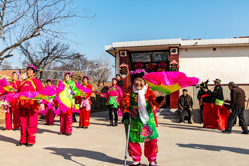 奶奶-2019年3月8日(即二月二)拍摄于山东省招远市台上村,每年村民都给