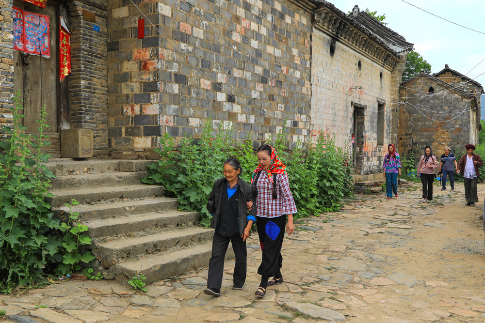 城里人体验乡村生活成为时尚(组照)