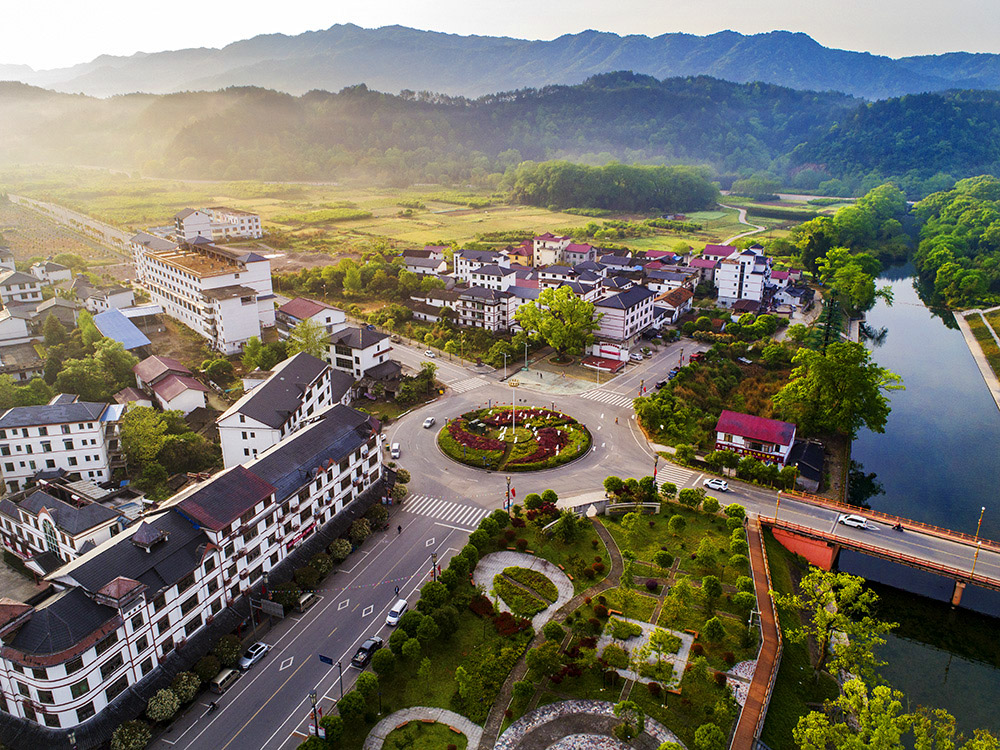 宝丰镇的东西南北中---组照1-5