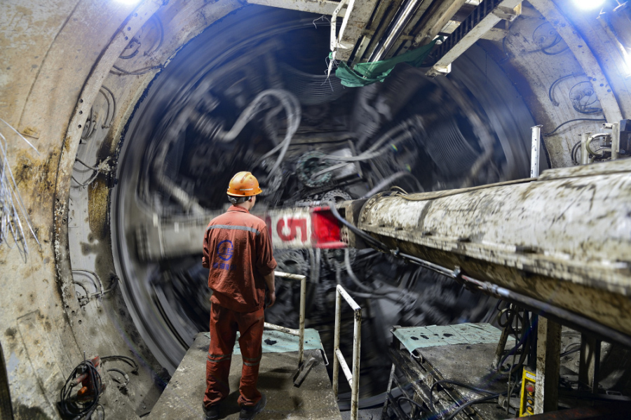 《盾构先锋》组照