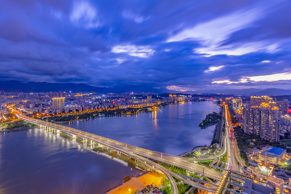 拍摄于福州闽江金山大桥