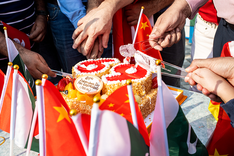 组照《巴基斯坦友人在香港庆祝国庆69周年》