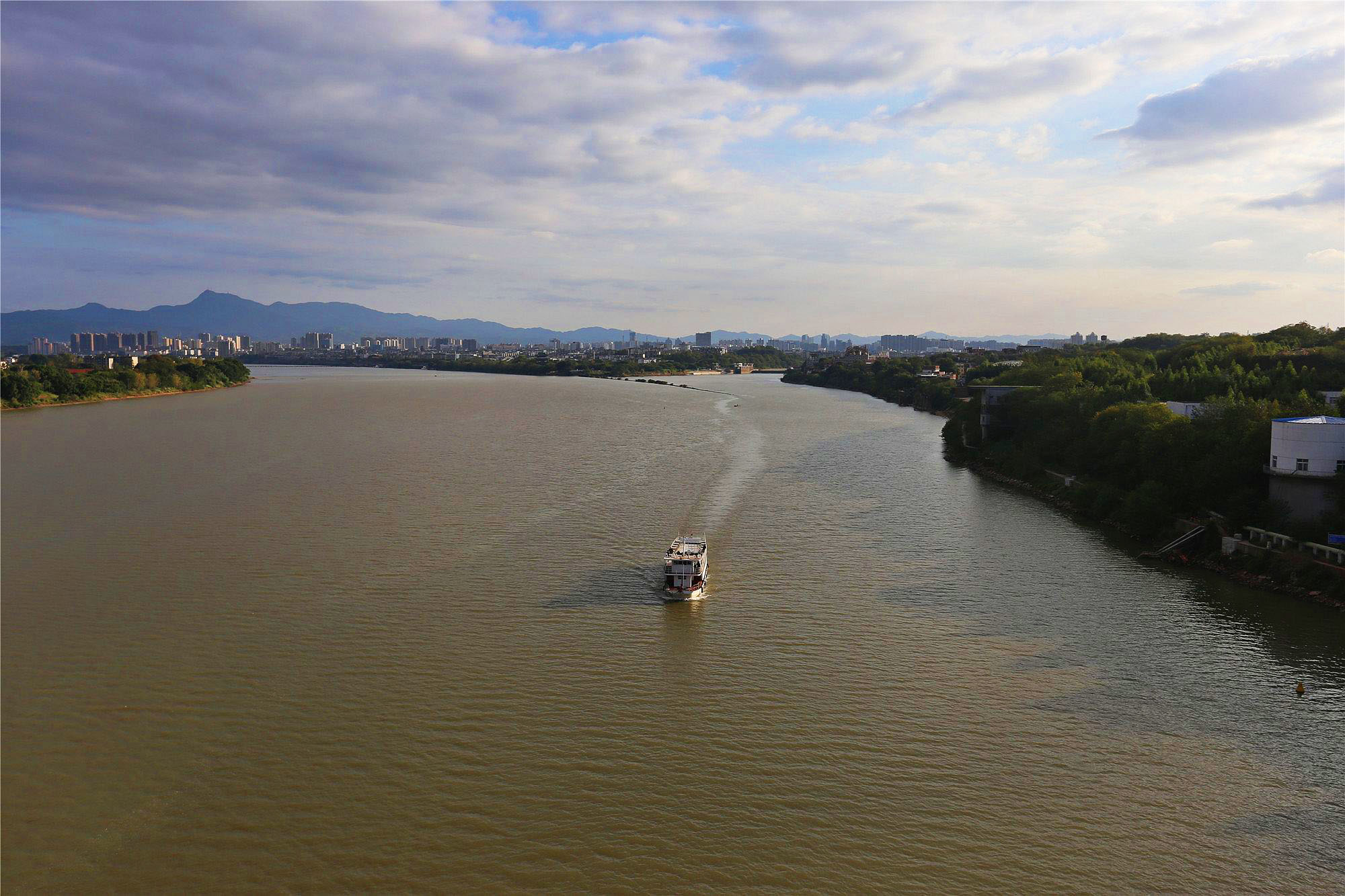 照片156——深秋赣江 江西省赣州市钓鱼台3号 黄全民 13763998877.jpg